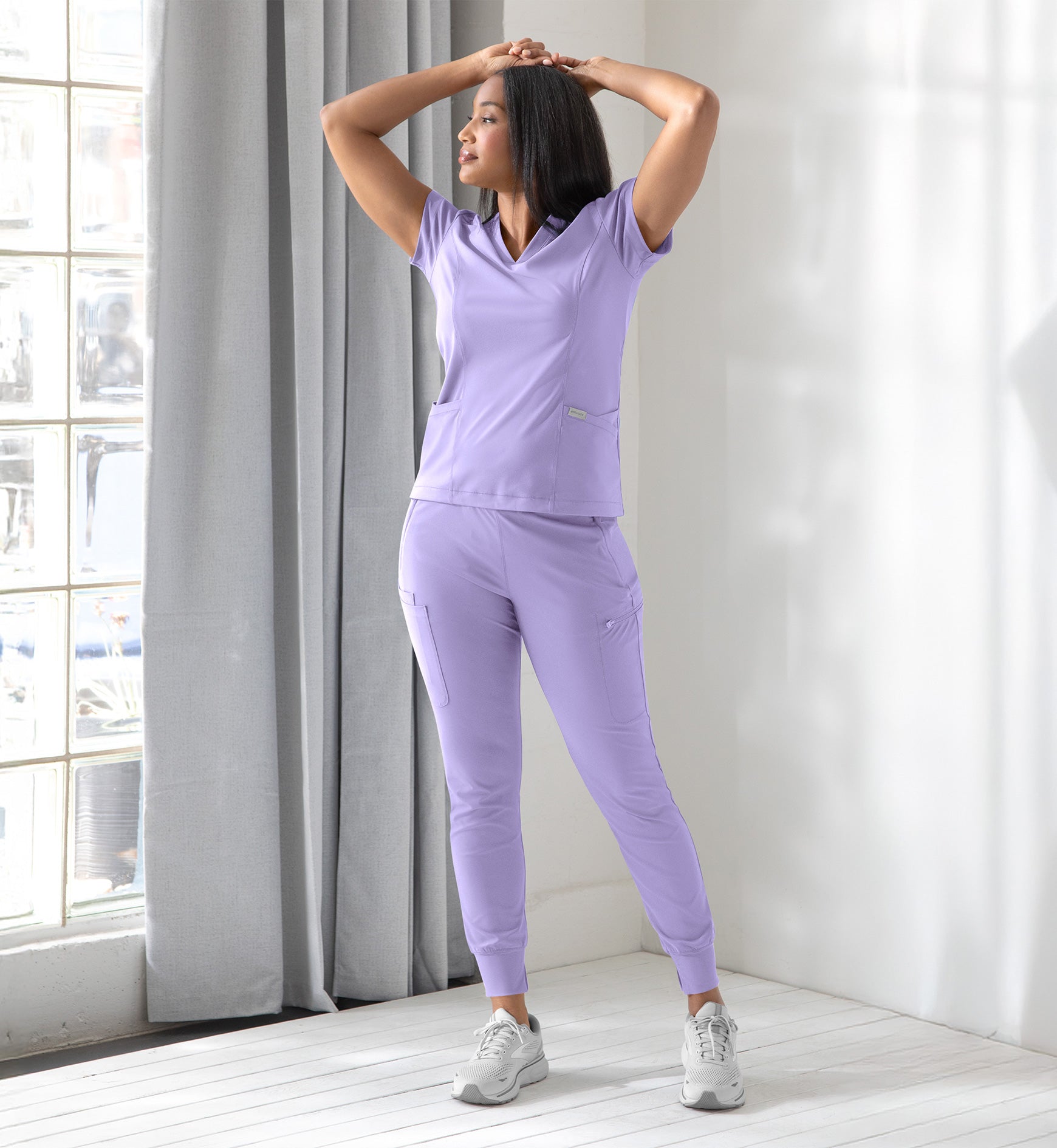 Embrace 2501 Zoe Banded V-Neck Top MISTY LILAC