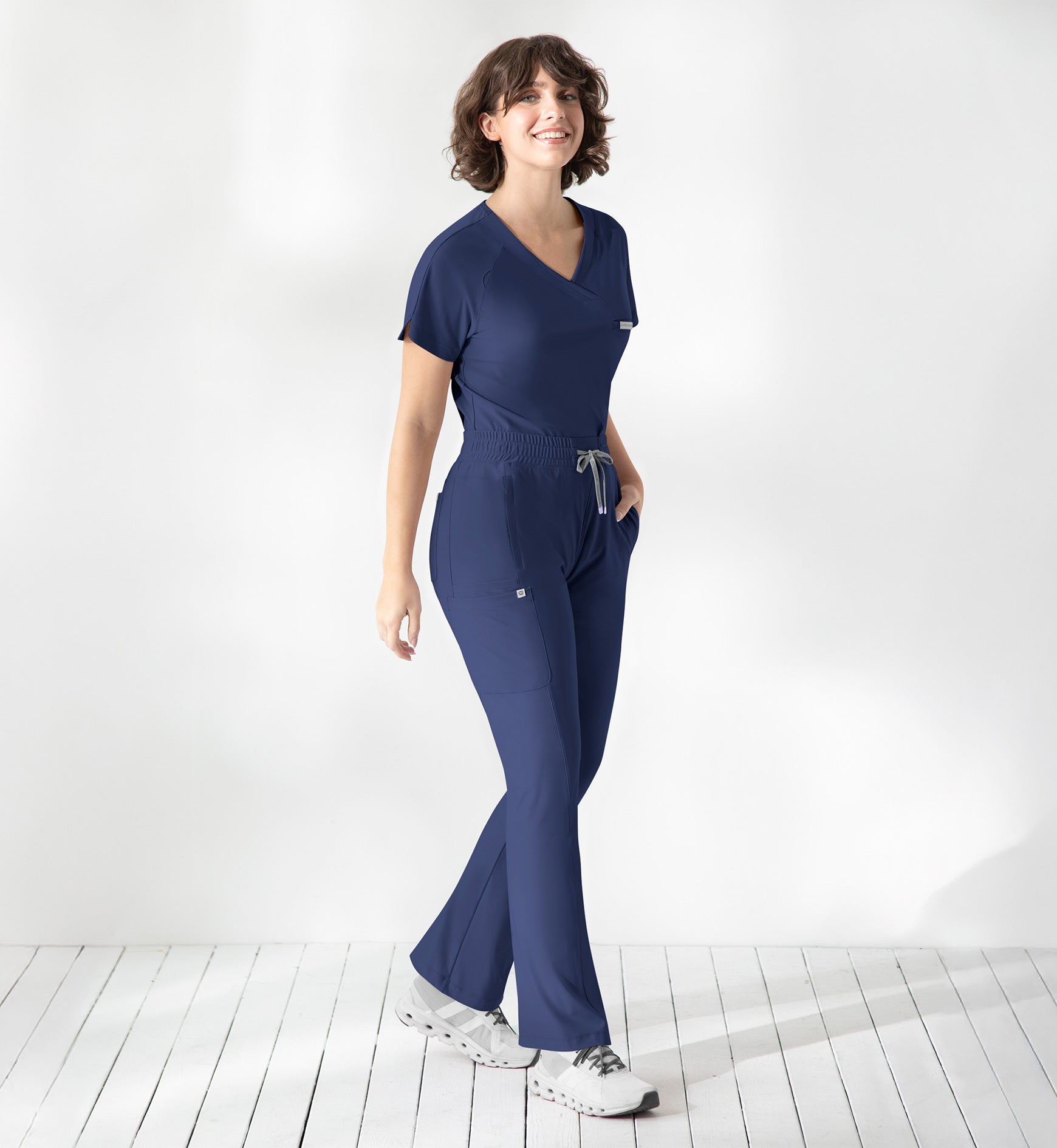 Embrace 2502 Luna Tuckable Y-Neck Top Navy