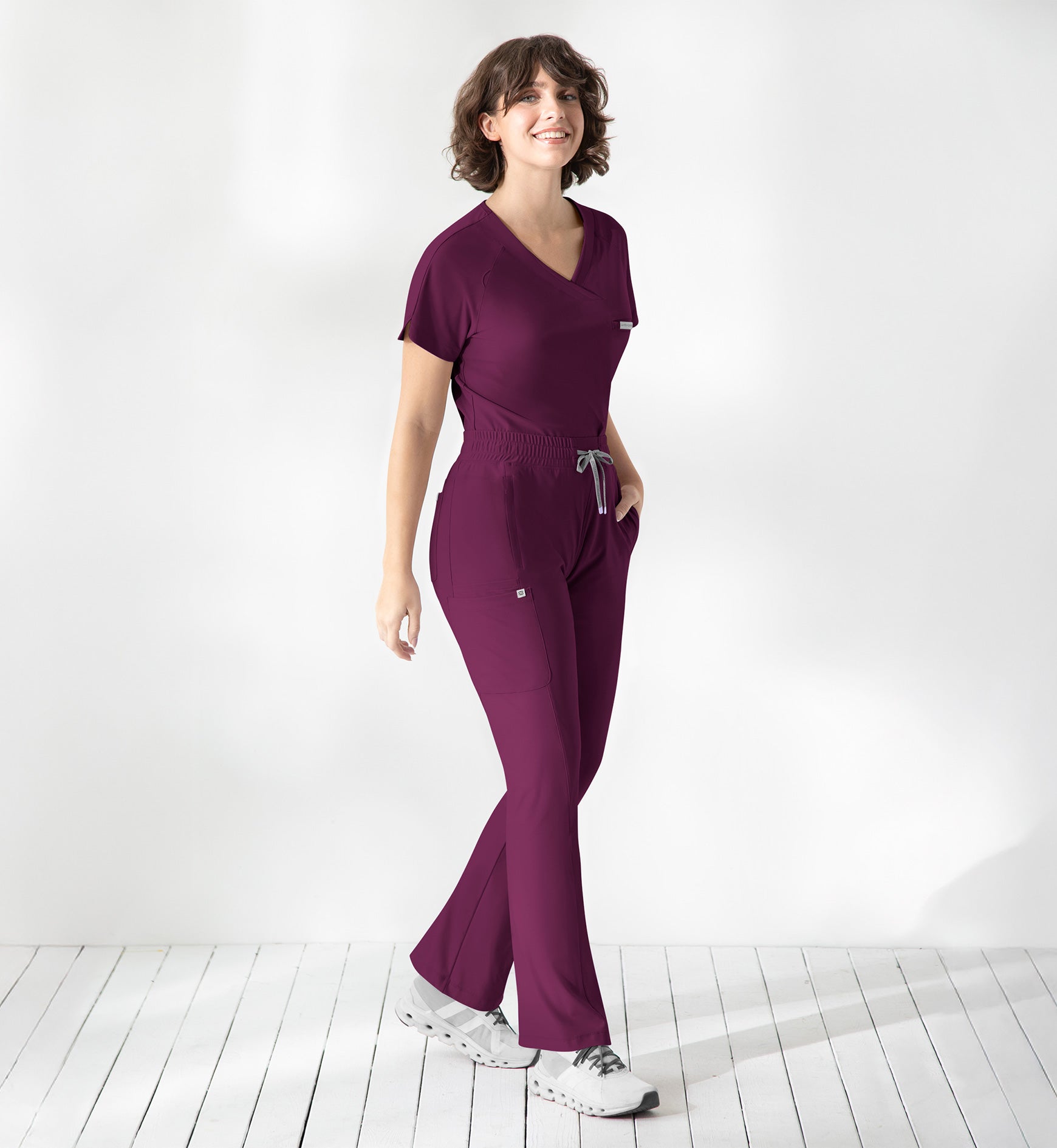 Embrace 2502 Luna Tuckable Y-Neck Top Wine