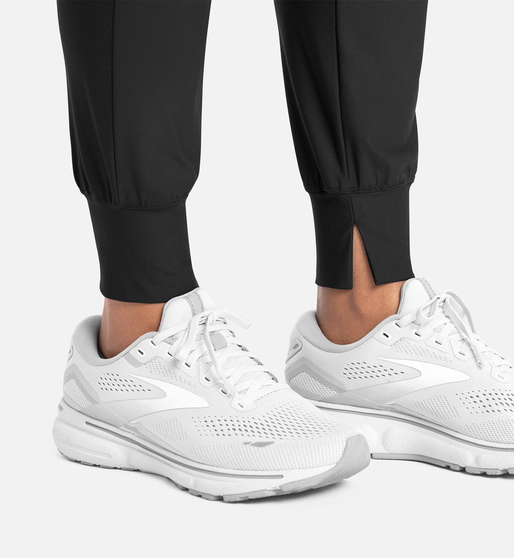 Embrace 2901 Nelly Mid-Rise Jogger Black