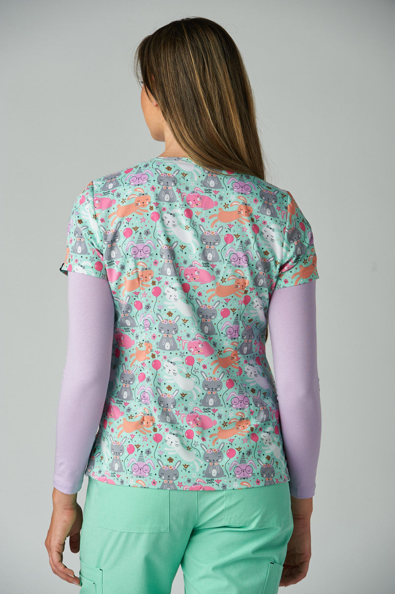 Koi Artist Series 384PRA Leslie Top Bunny Celebration