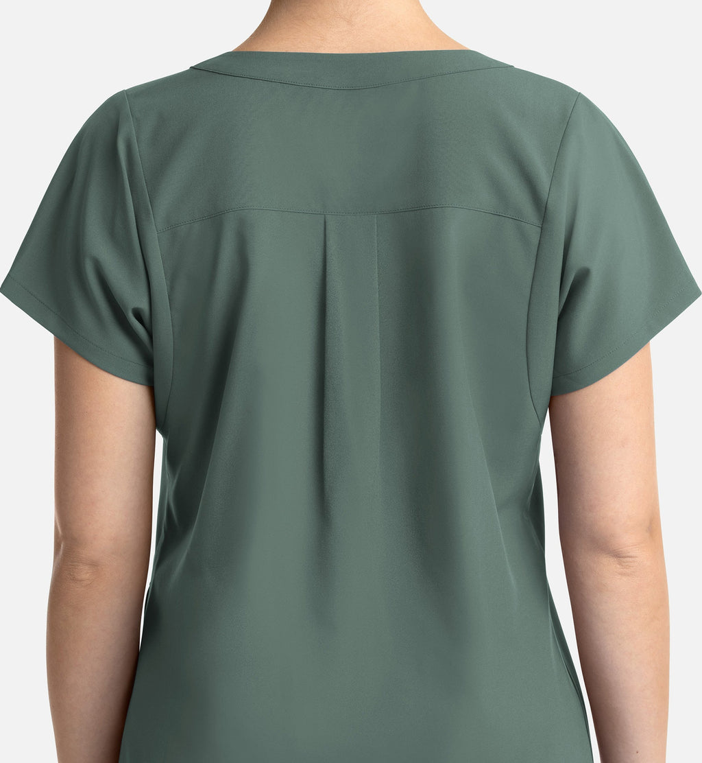 Momentum 5003 Women's Tuckable Dolman Top Moss
