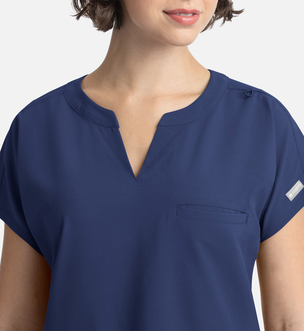 Momentum 5003 Women's Tuckable Dolman Top Navy