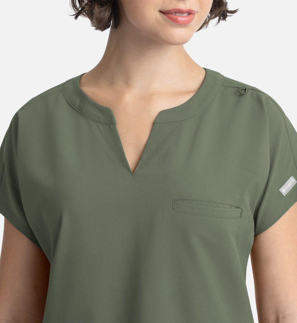Momentum 5003 Women's Tuckable Dolman Top Olive