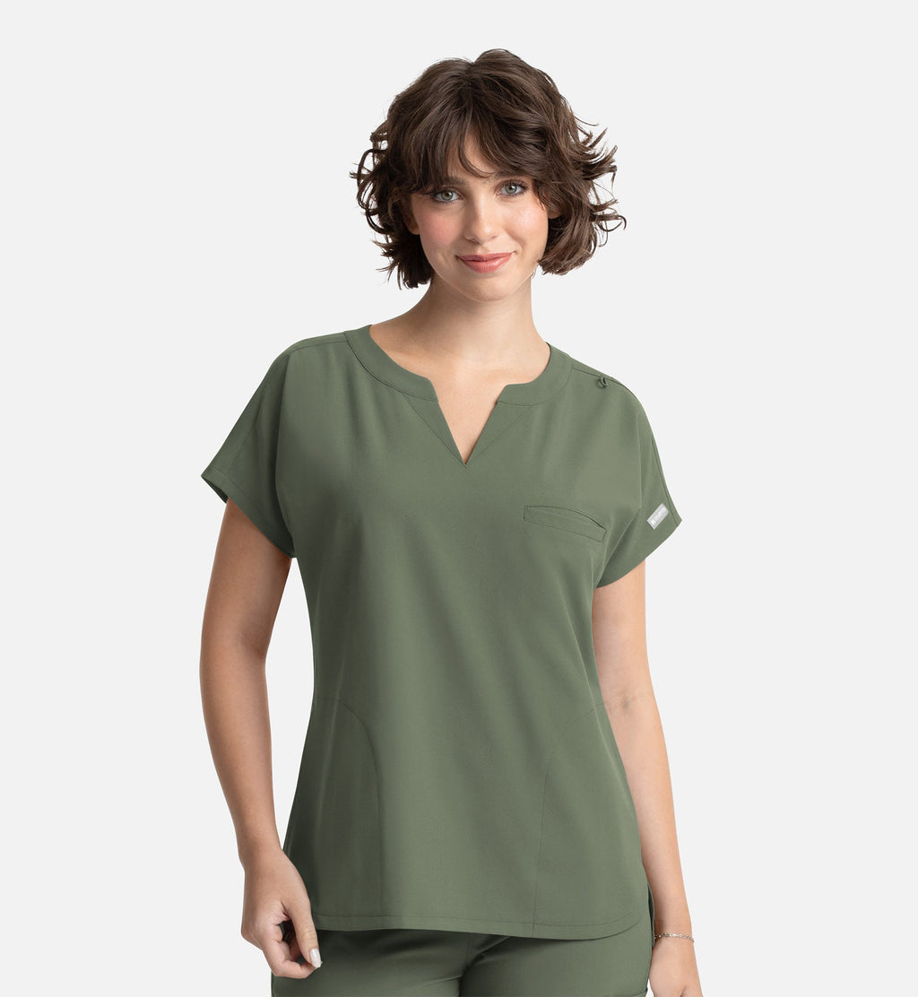 Momentum 5003 Women's Tuckable Dolman Top Olive