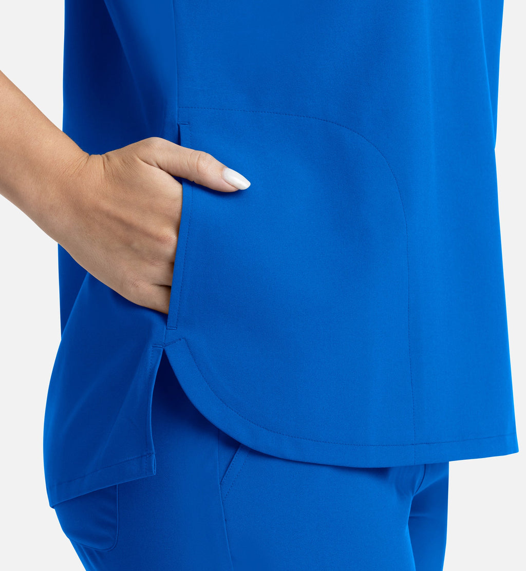 Momentum 5003 Women's Tuckable Dolman Top Royal Blue