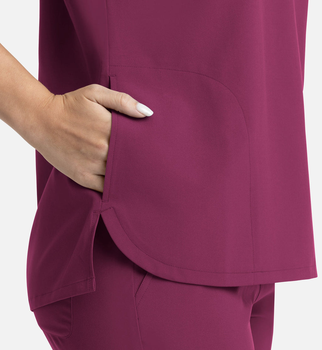 Momentum 5003 Women's Tuckable Dolman Top Wine