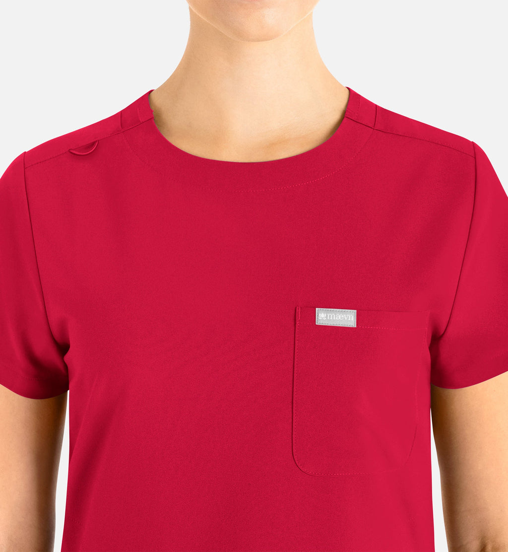 Momentum 5005 Women’s Tuckable Round Neck Top Red