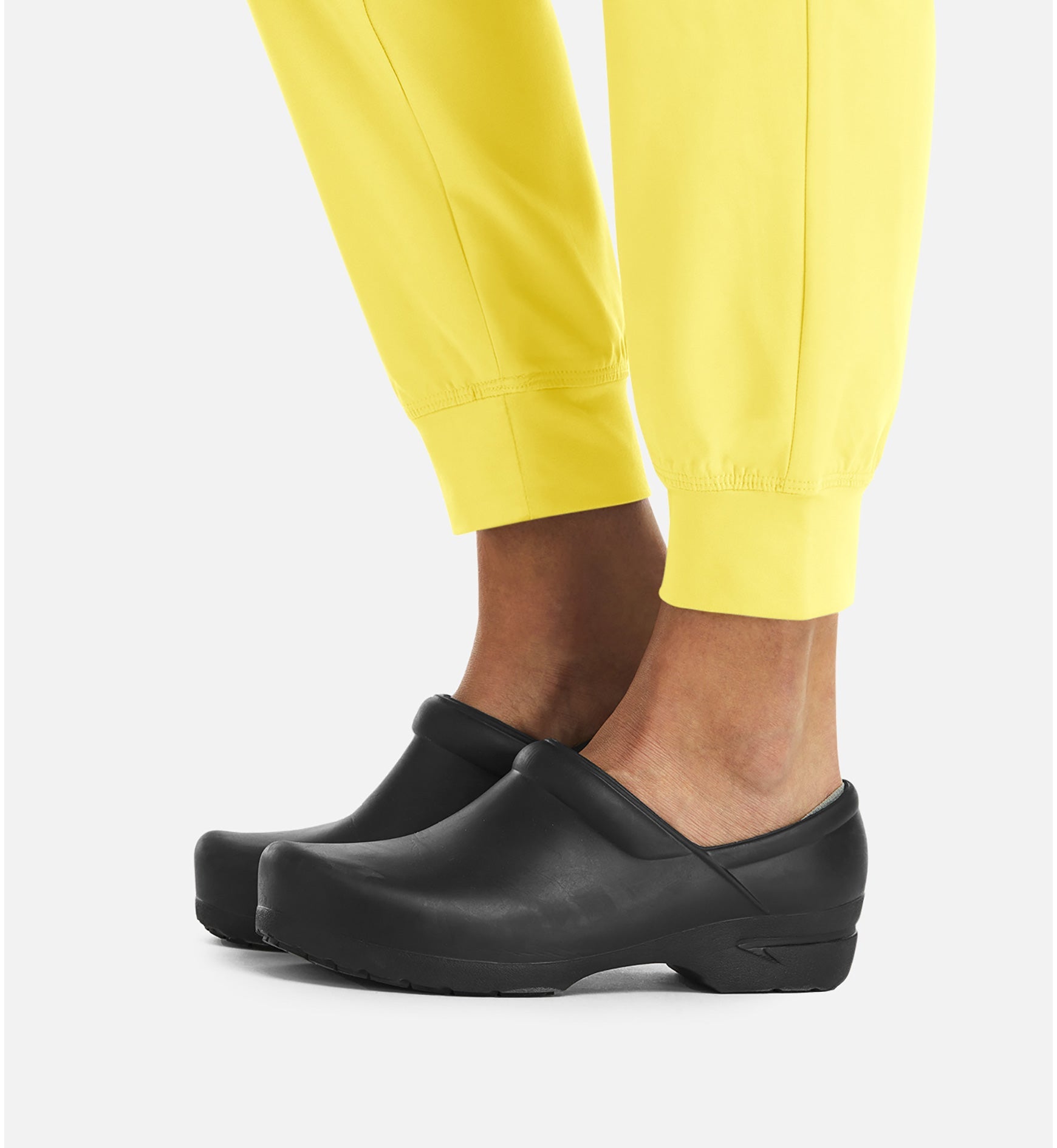 Momentum 5092 Women’s Yoga Waist Jogger Lemon Drop