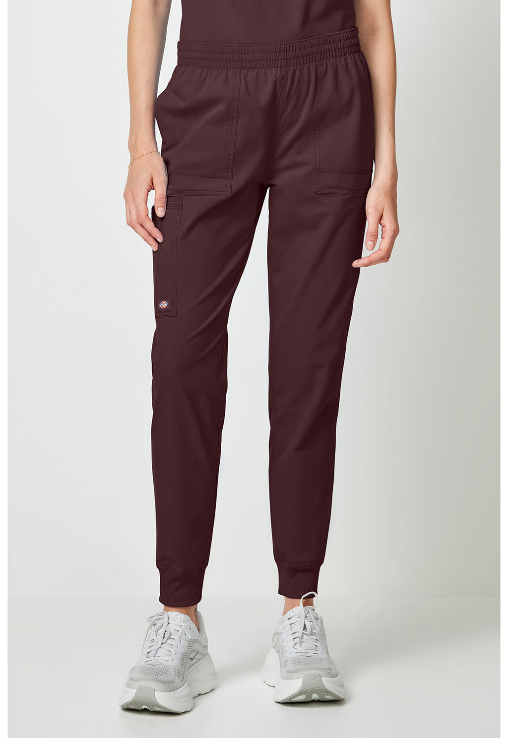 Forge DK275 Women's Women's Mide Rise Cargo Scrub Joggers Terrain