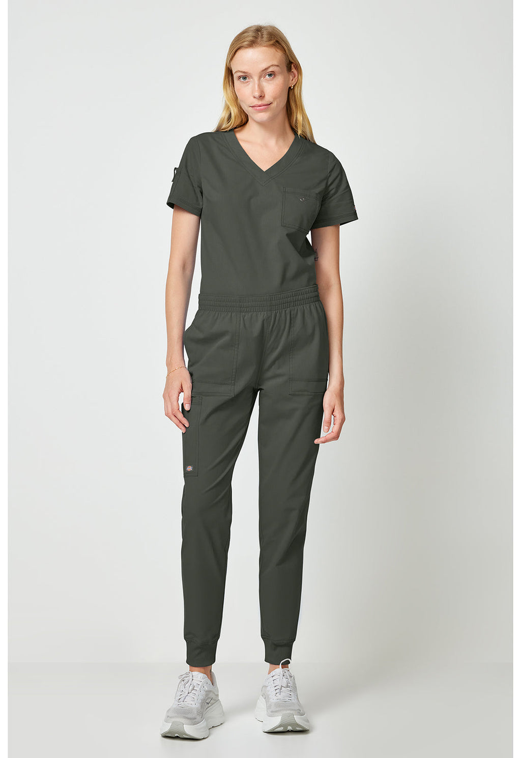 Forge DK275 Women's Mide Rise Cargo Scrub Joggers Olive
