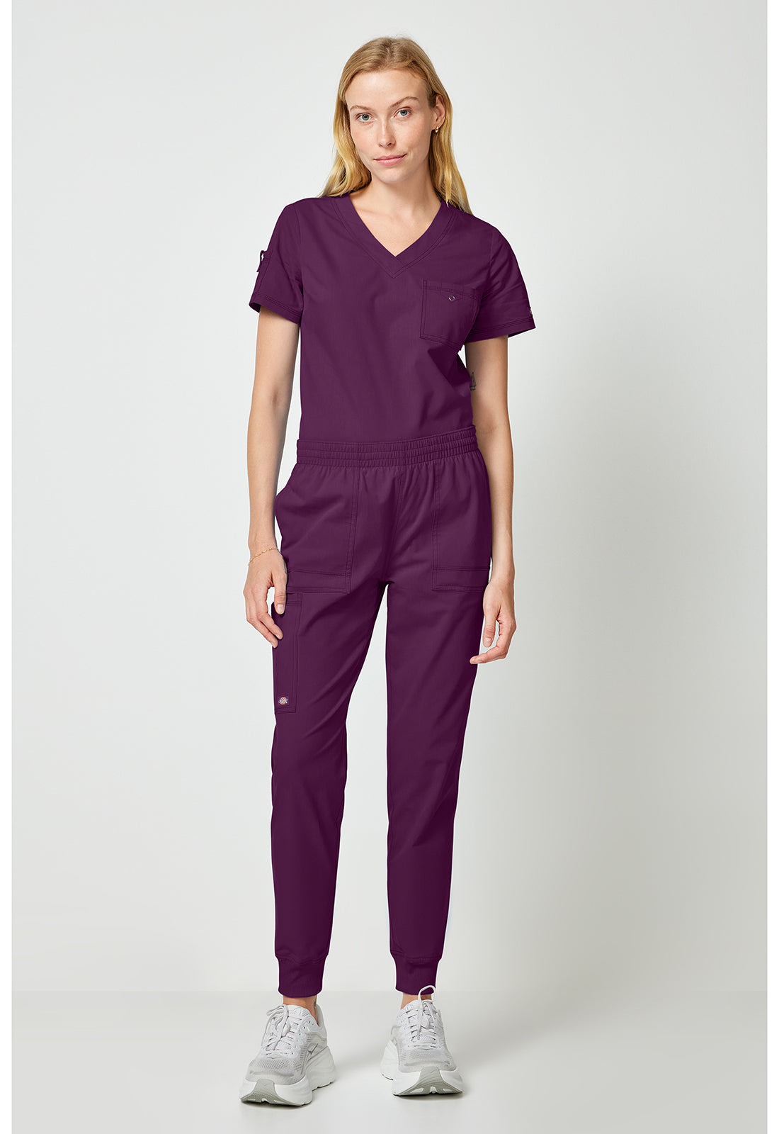 Forge DK275 Women's Mide Rise Cargo Jogger Pants Wine