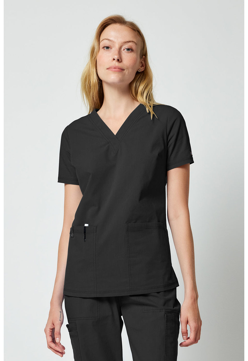 Forge DK856 Women's V-Neck Top Black