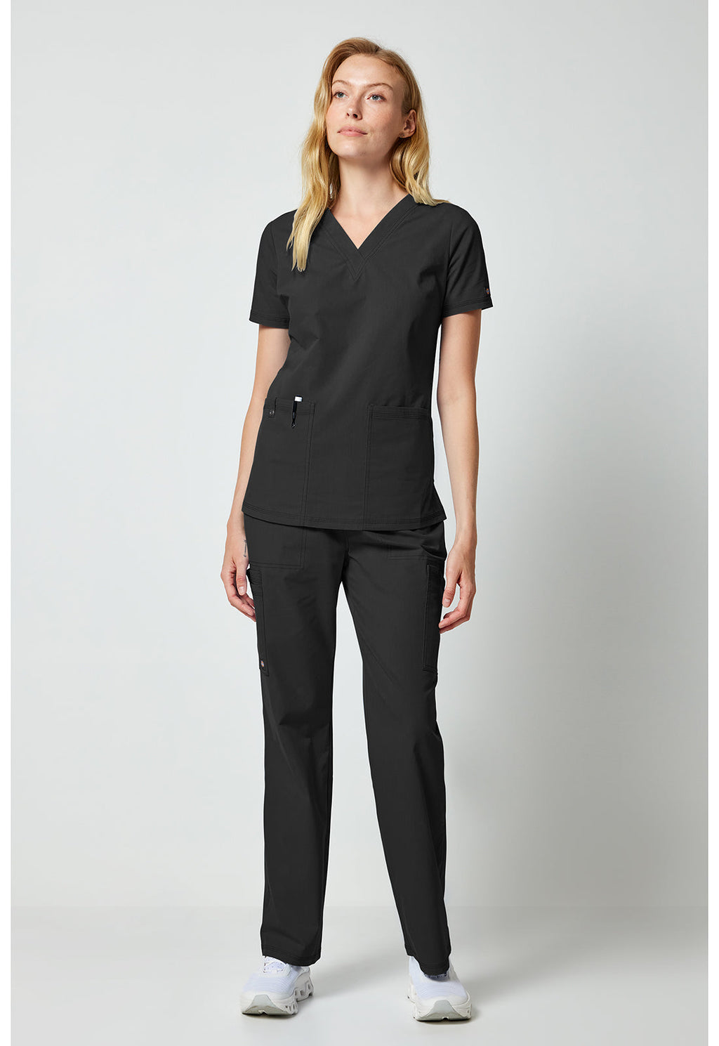 Forge DK856 Women's V-Neck Top Black