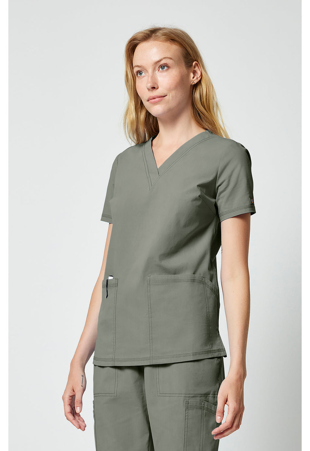 Forge DK856 Women's V-Neck Top Moonstone