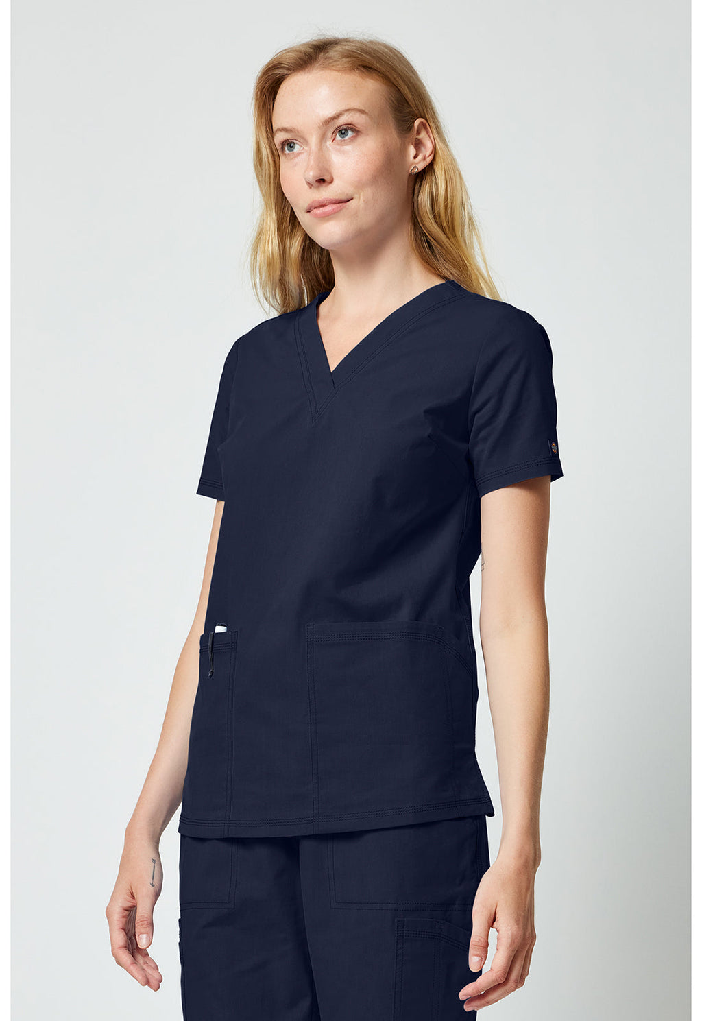 Forge DK856 Women's V-Neck Top Navy