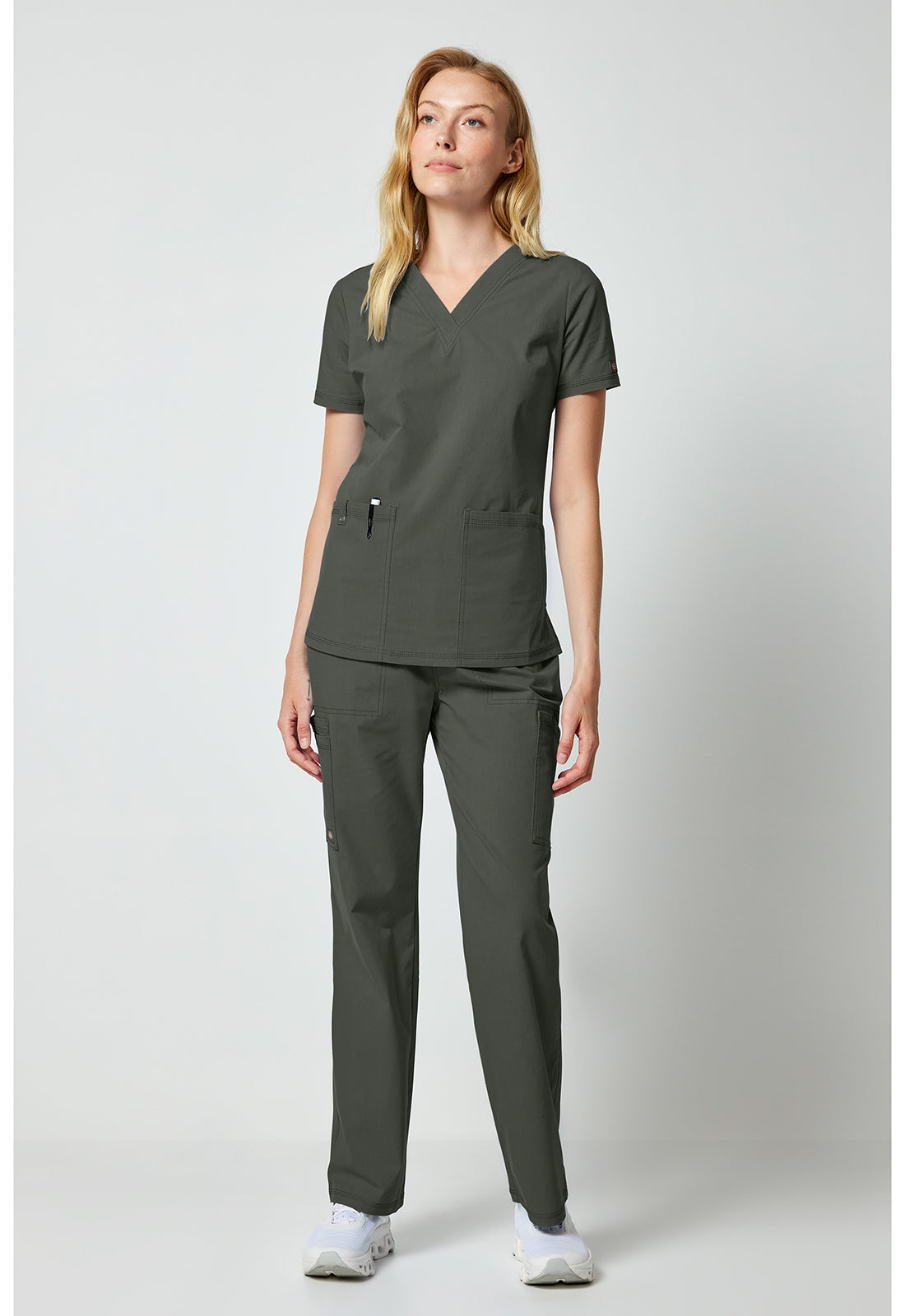 Forge DK856 Women's V-Neck Top Olive