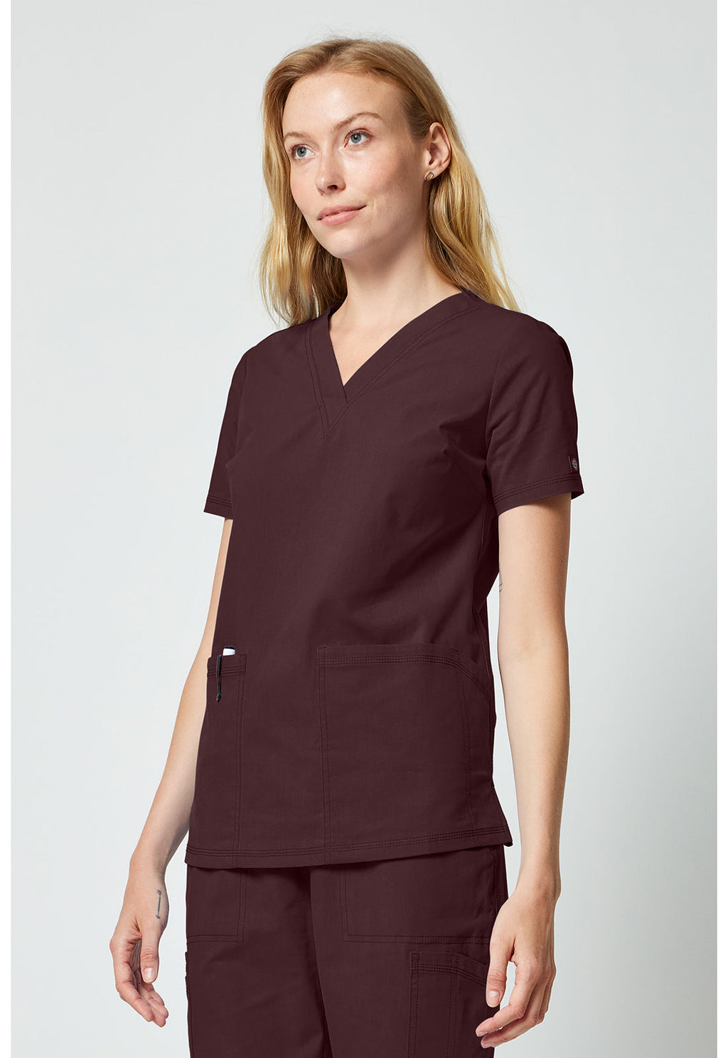 Forge DK856 Women's V-Neck Top Terrain