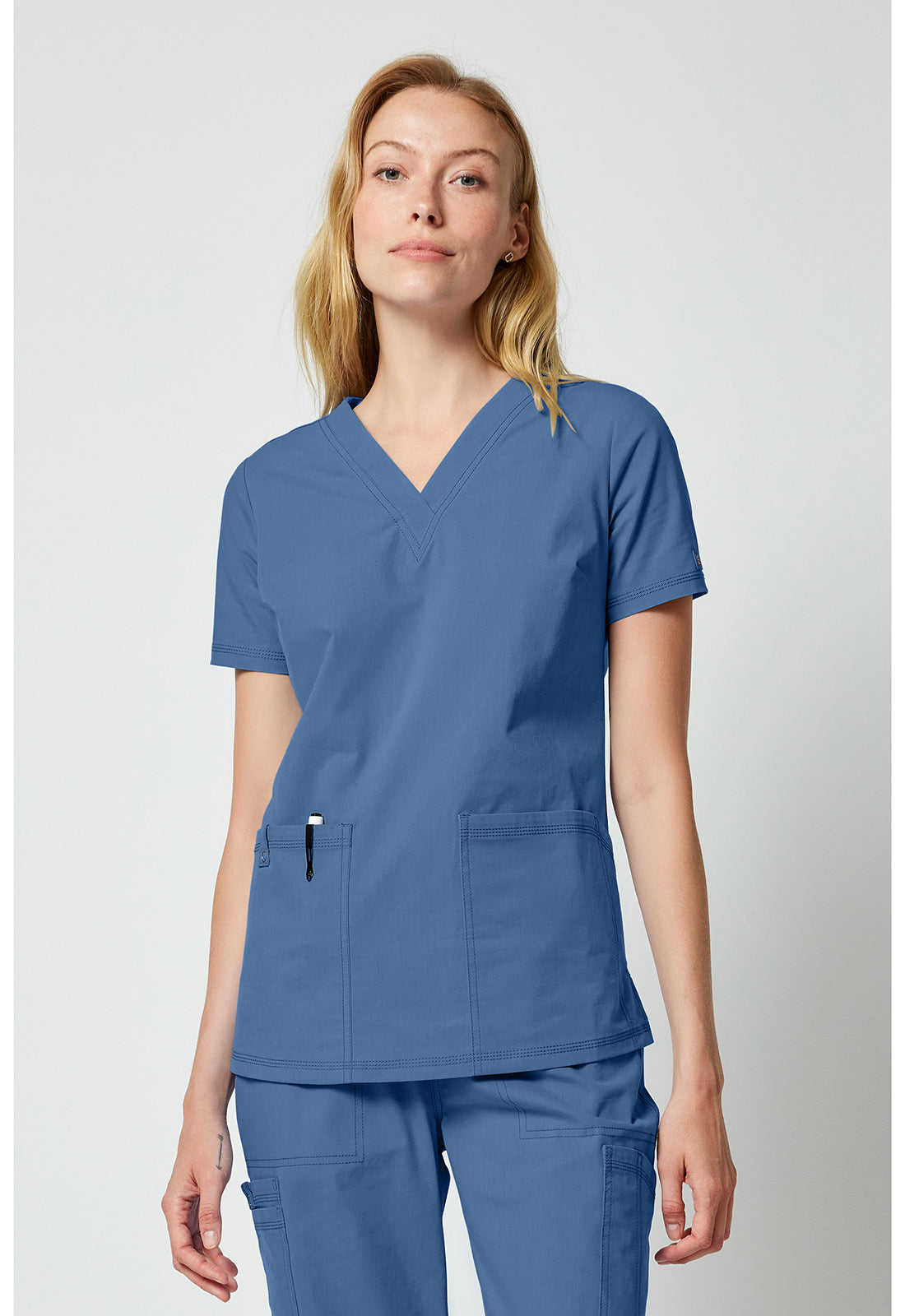 Forge DK856 Women's Women's V-neck Scrub Top Vintage Blue