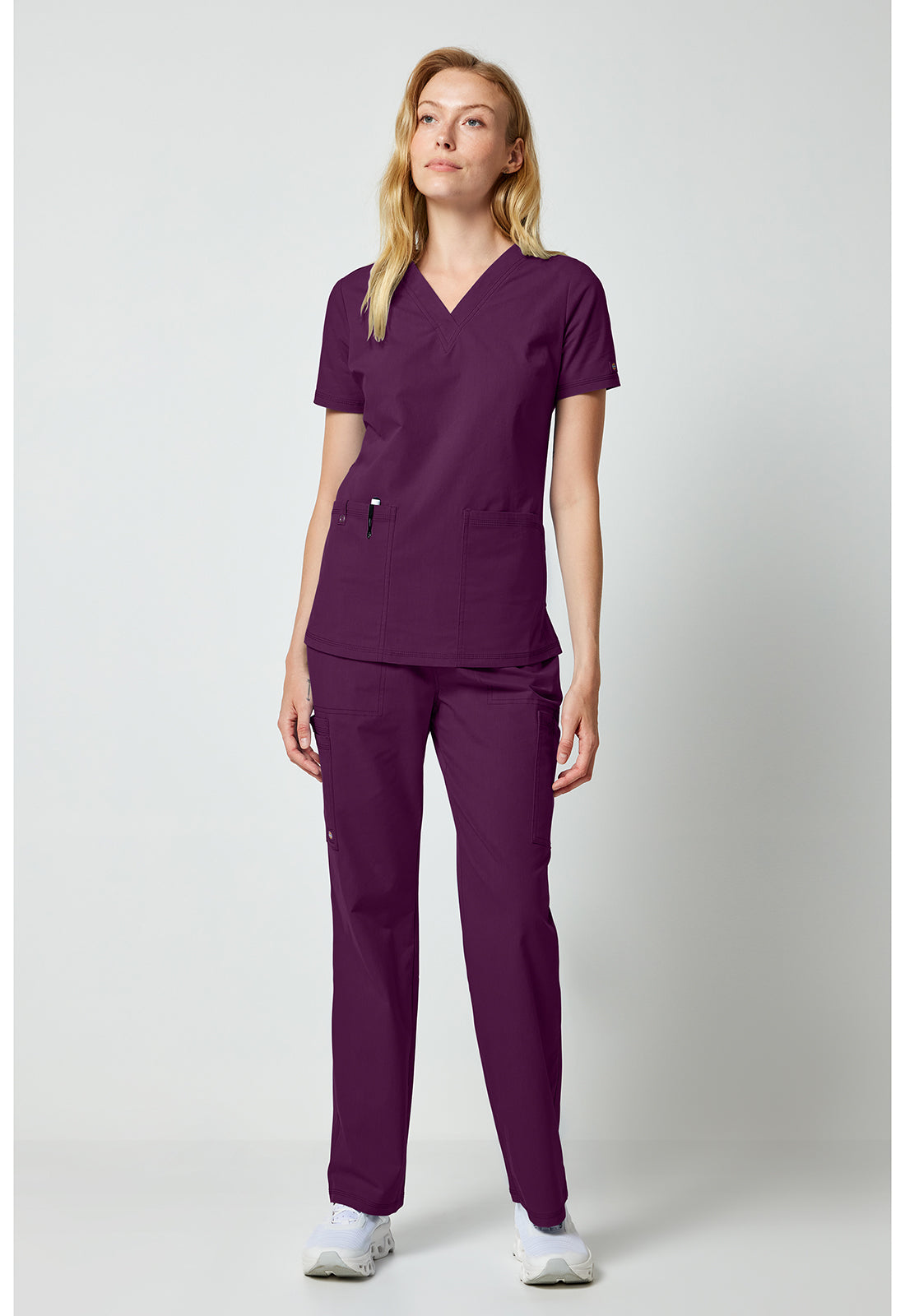 Forge DK856 Women's V-Neck Top Wine