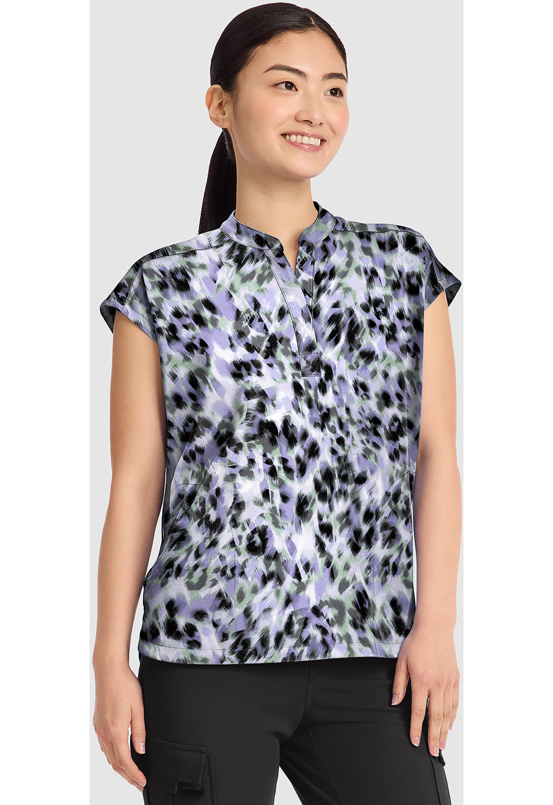 Prints HH912 Women's Journey Scrub Top Blurred Cheetah