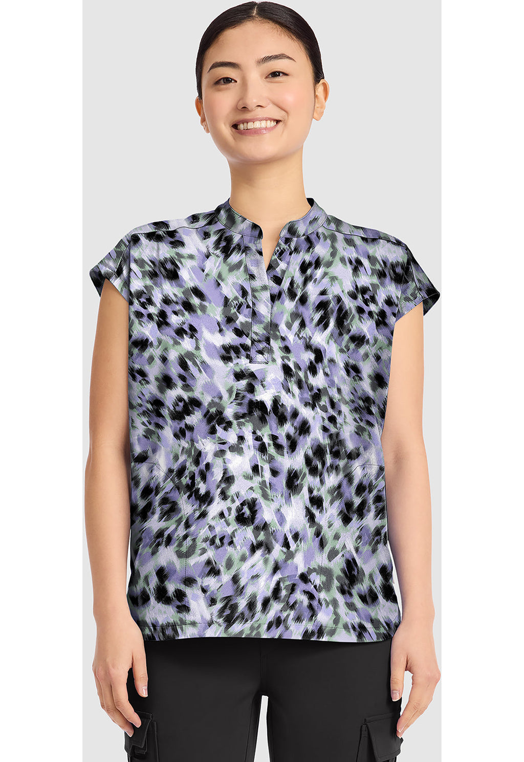 Prints HH912 Women's Journey Scrub Top Blurred Cheetah