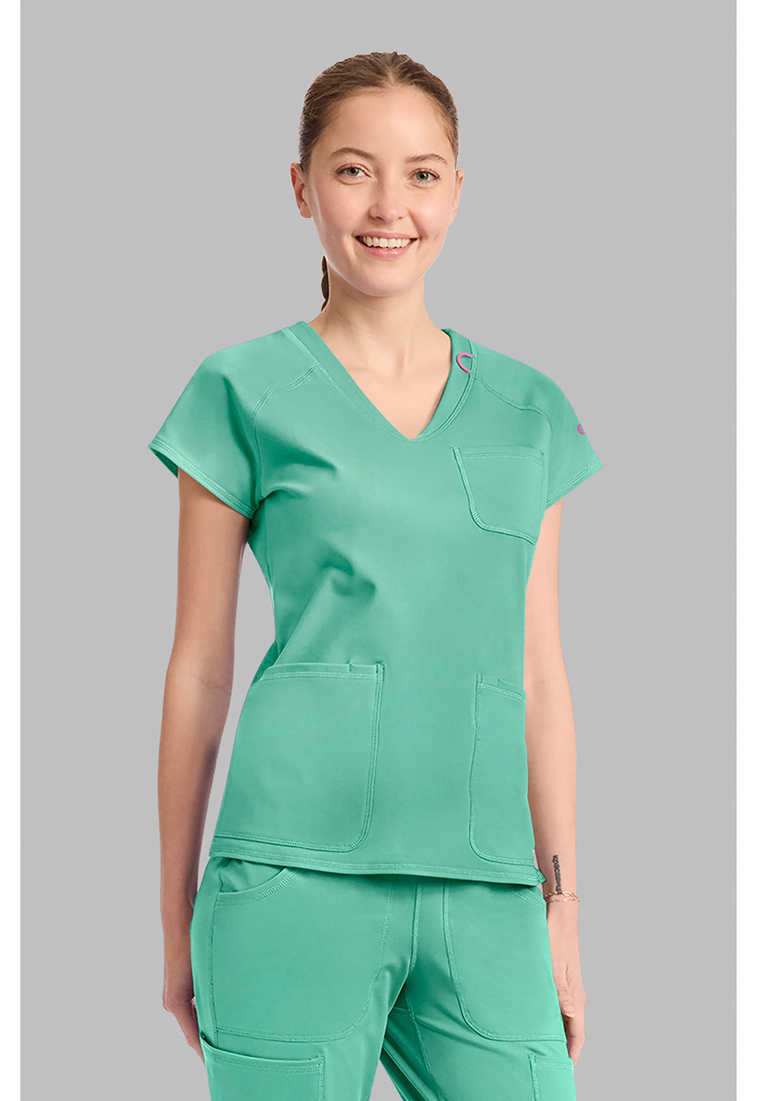 Amp Knit MC752 Women's Raglan V-Neck Scrub Top Mint Condition