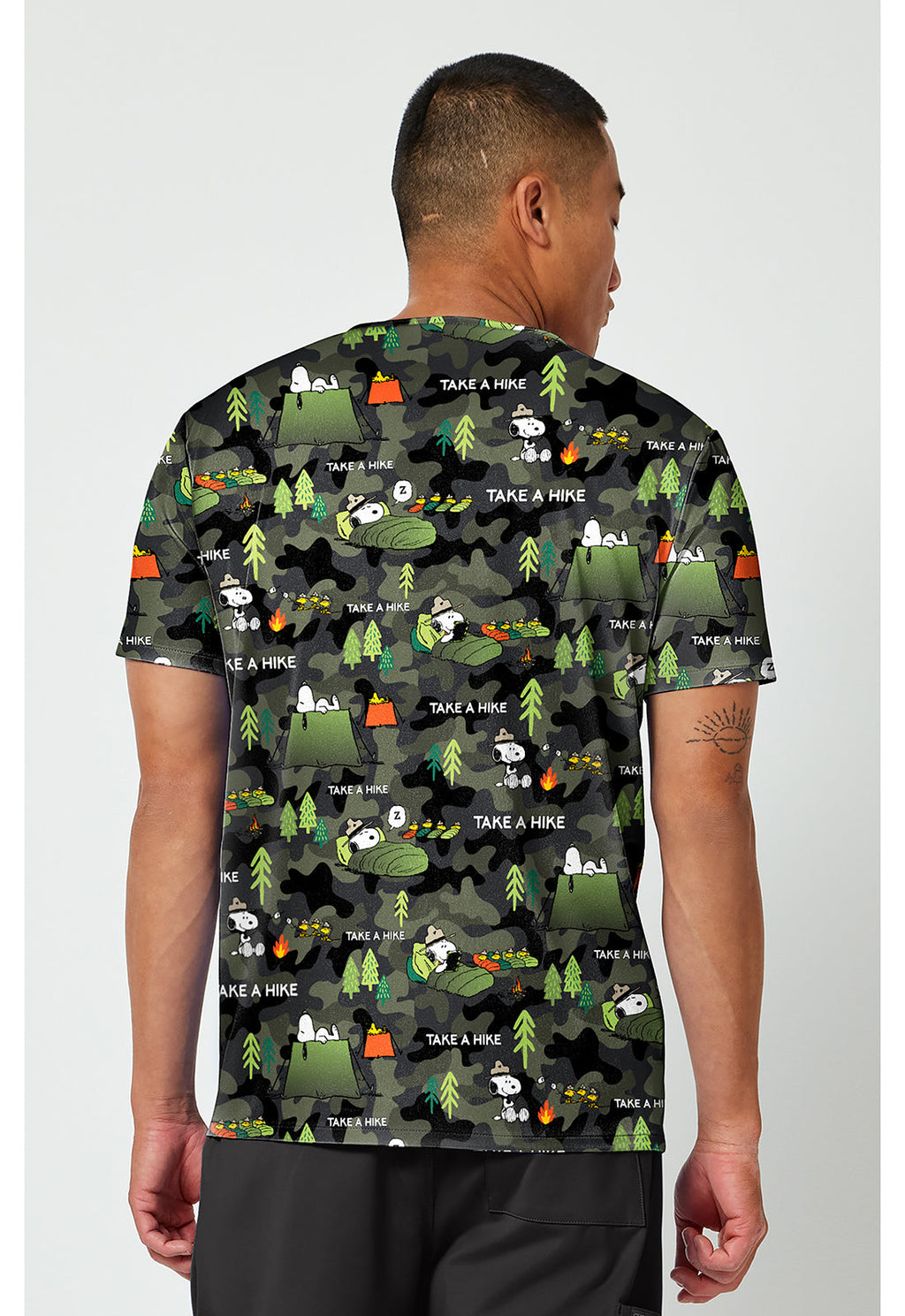 Tooniforms TF788 Men's Print V-Neck Scrub Top Snoopy Outdoors