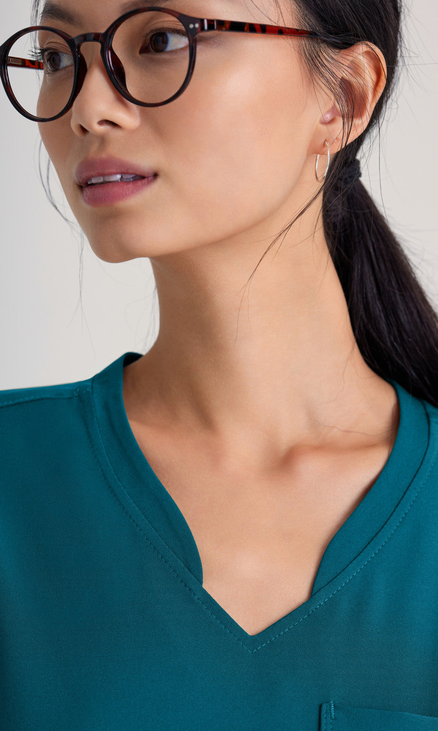 Grey's Anatomy Evolve GSST181 Sway Tuck-In Scrub Top Bahama