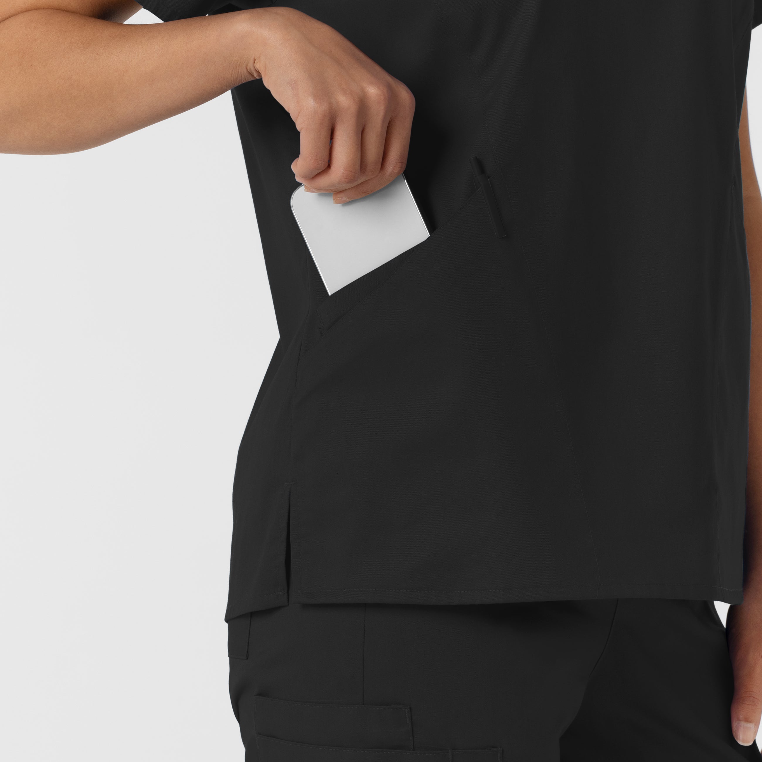 WonderWORK 106 Curved V-Neck Scrub Top Black