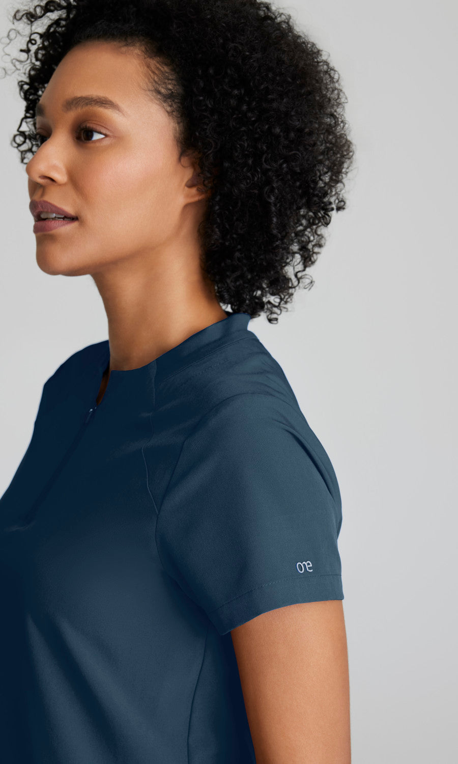 Barco One BOT216 Flux Scrub Top Steel