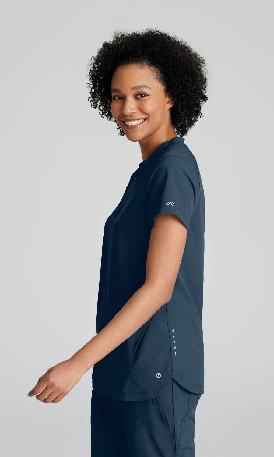 Barco One BOT216 Flux Scrub Top Steel