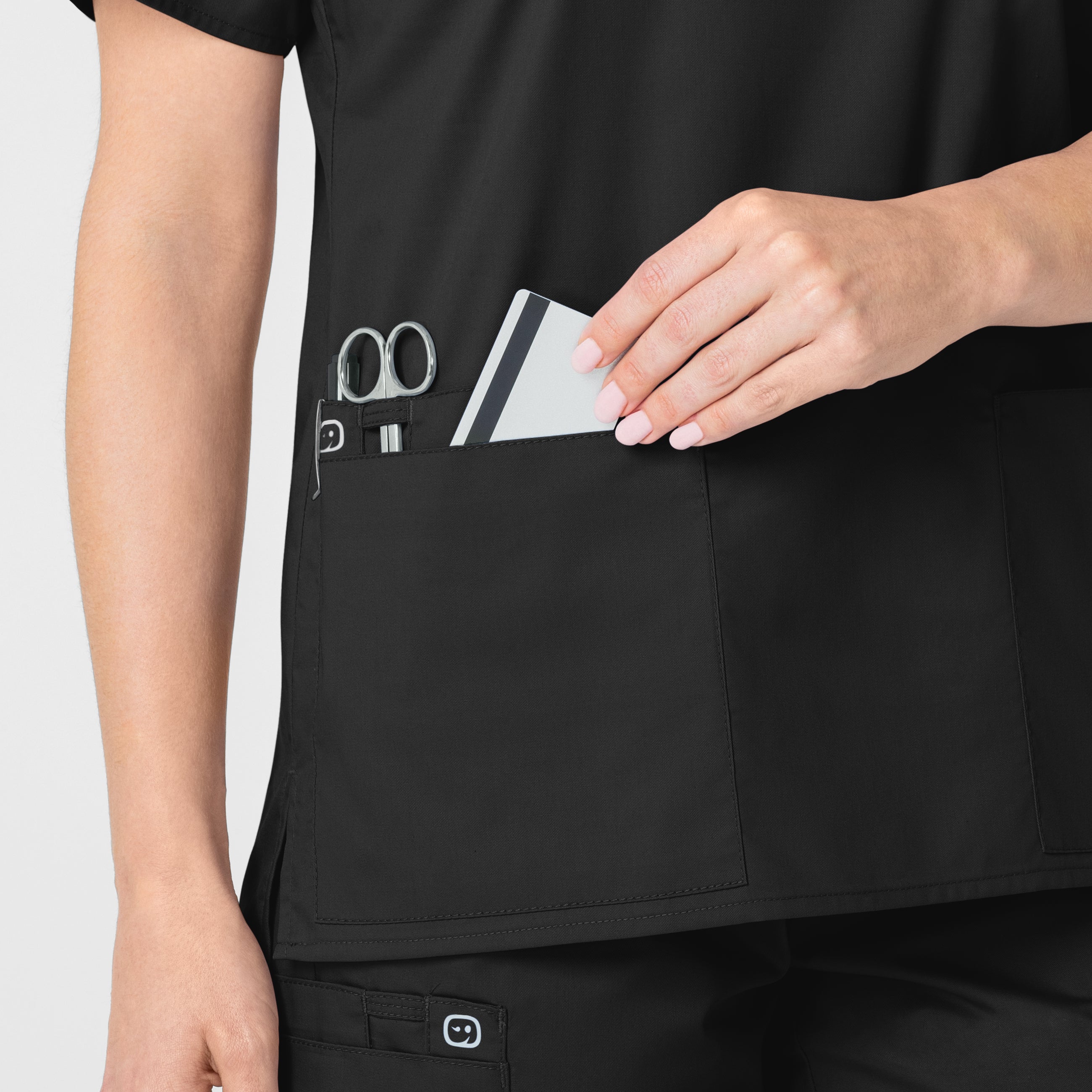 WonderWORK 101 V-Neck Scrub Top Black