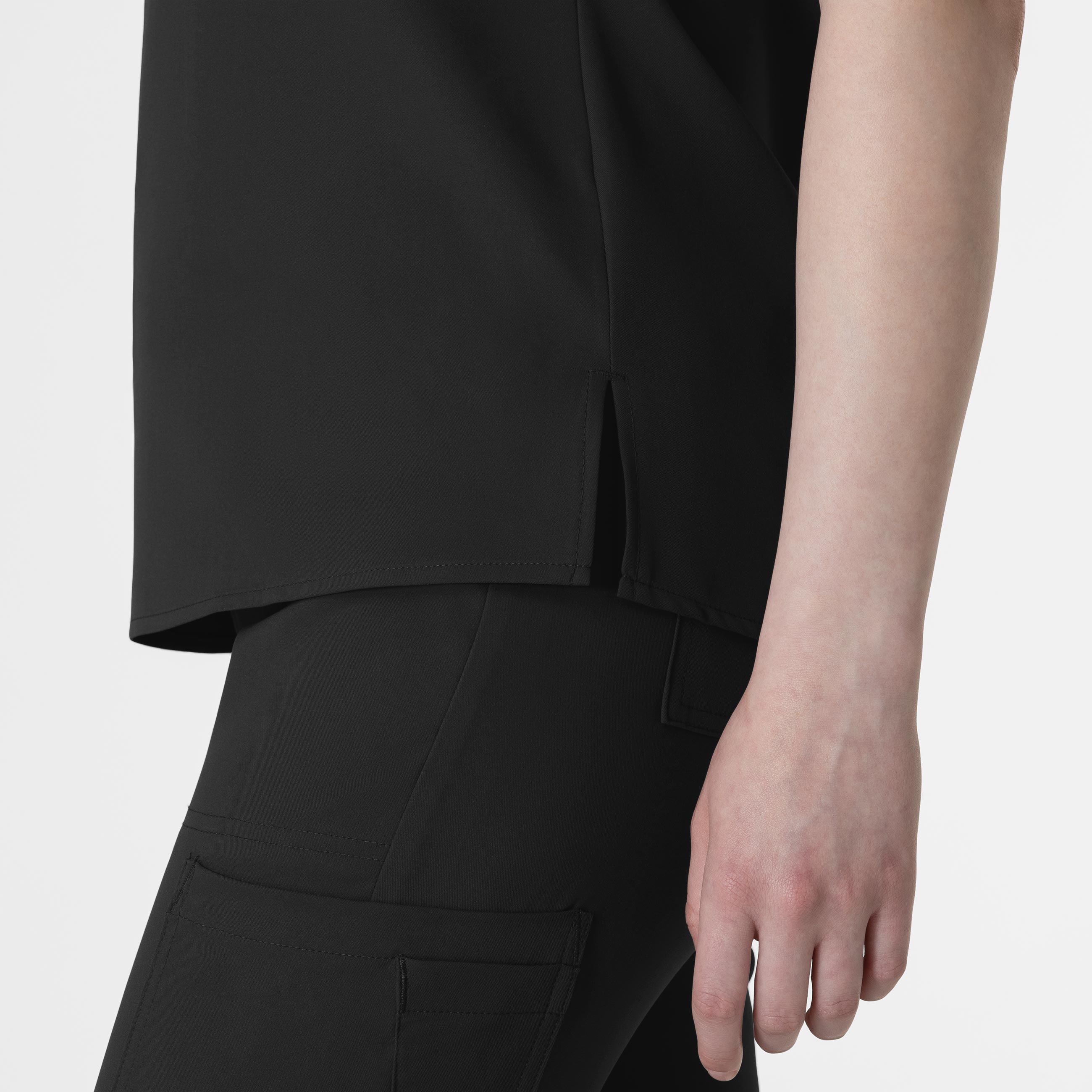 Thrive 6222 V-Neck Tuck-In Scrub Top Black