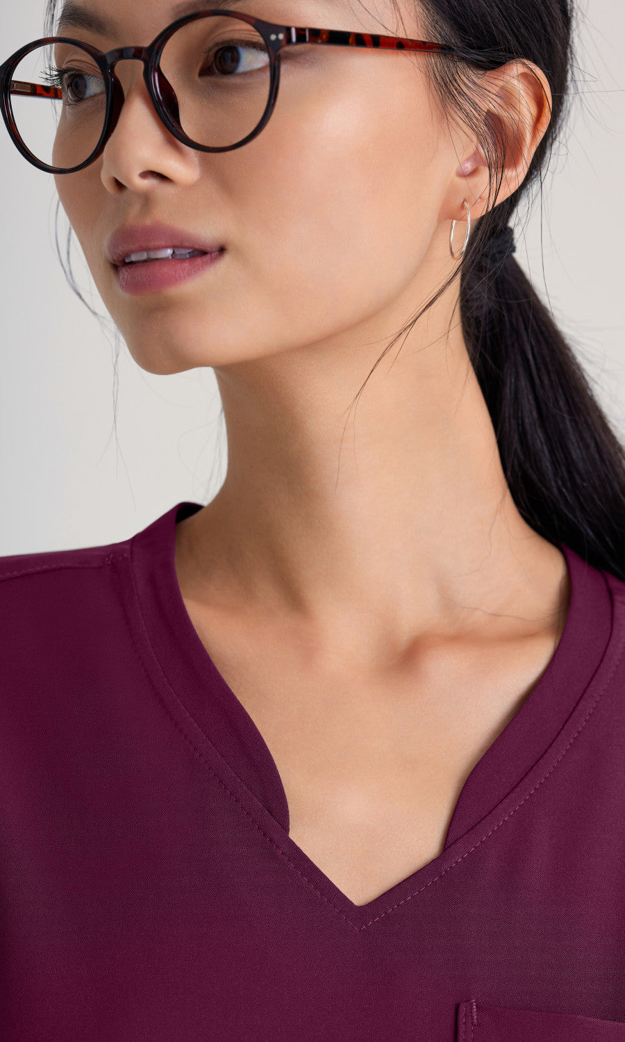 Grey's Anatomy Evolve GSST181 Sway Tuck-In Scrub Top Wine