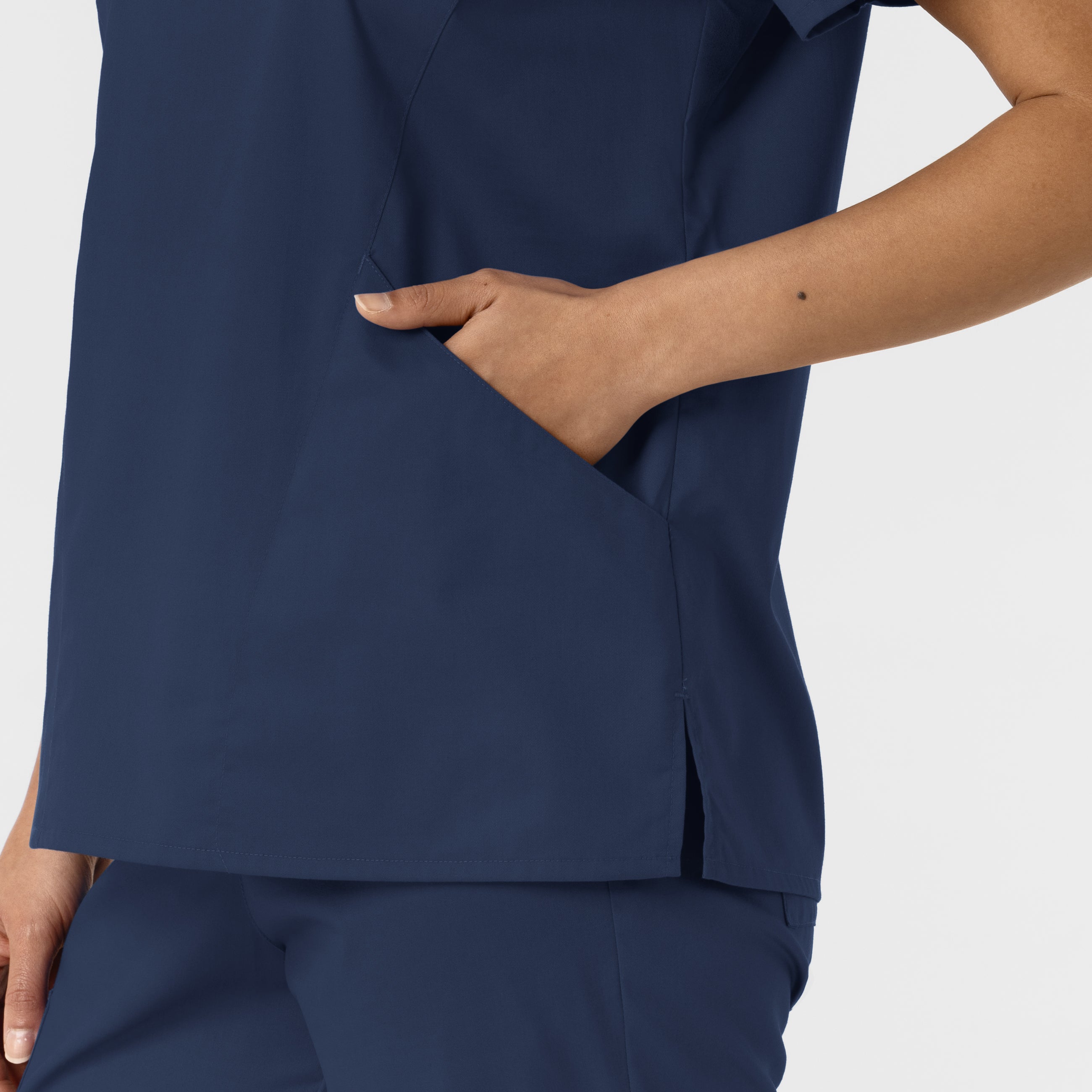 WonderWORK 106 Curved V-Neck Scrub Top Navy