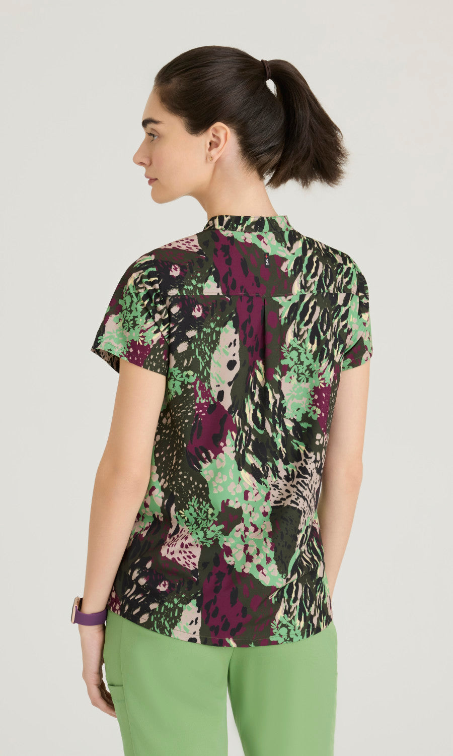 Grey's Anatomy Spandex Stretch GRST230G Avery Print Top Animal Expression