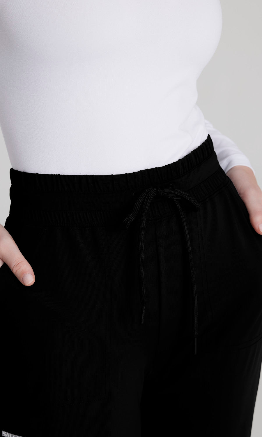 Skechers Slip-Ins Knits SKP668 Reach Knit Scrub Pants Black